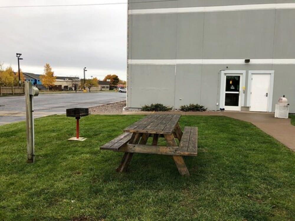 Super 8 By Wyndham Sault Ste. Marie Hotel Bagian luar foto